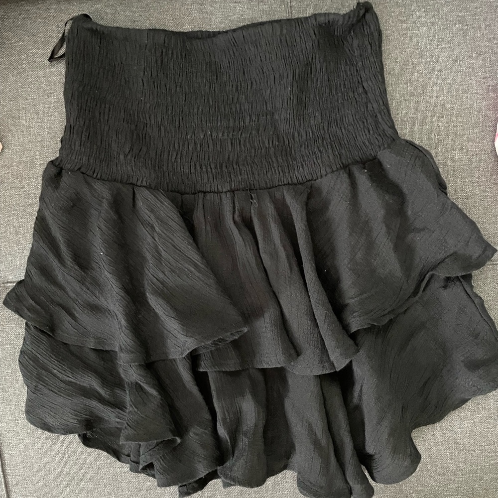 Black Shein Ruffle Skirt